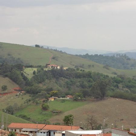 Pousada B&B Águas de Lindoia Exterior foto