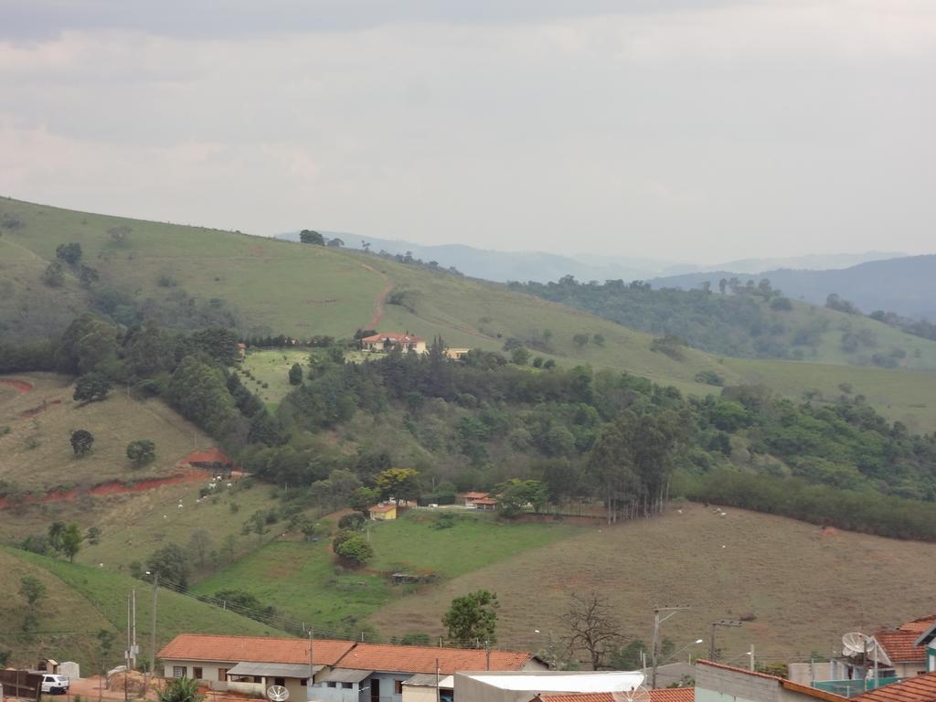 Pousada B&B Águas de Lindoia Exterior foto