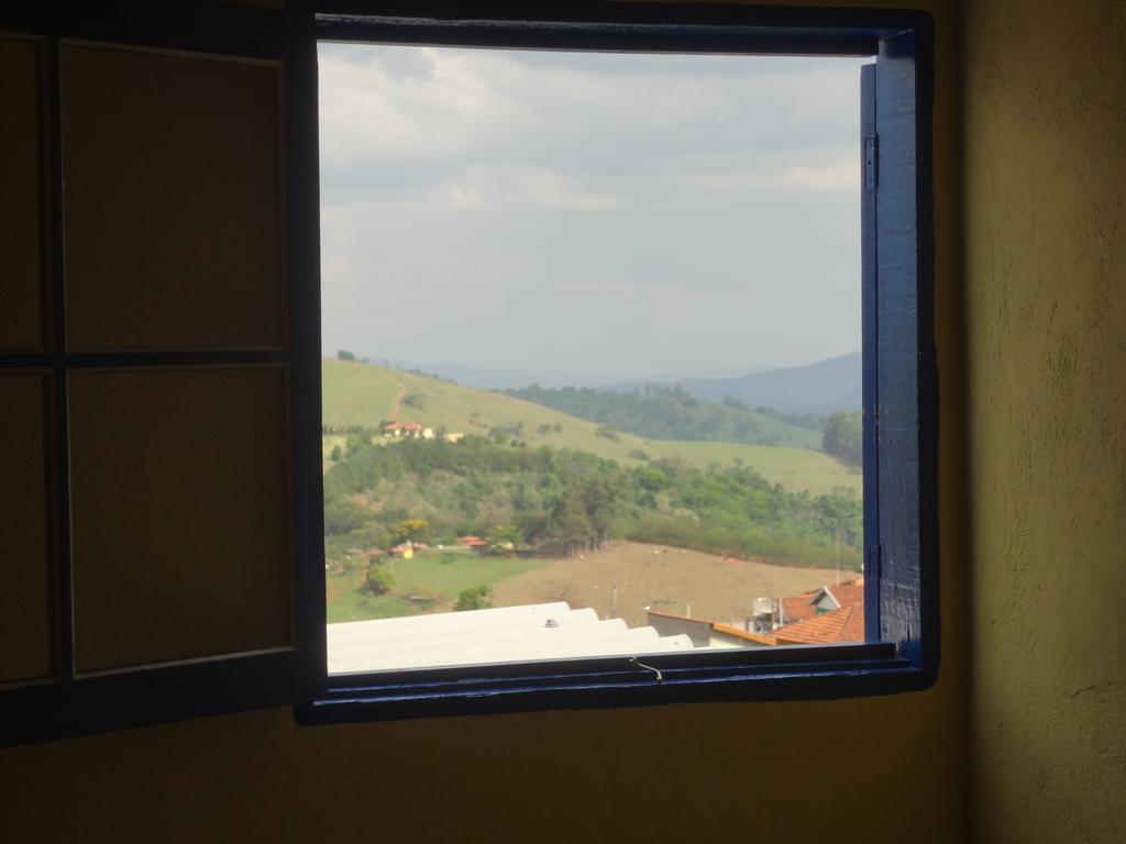 Pousada B&B Águas de Lindoia Quarto foto